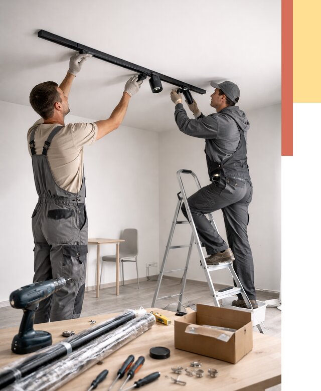 Установка трековых светильников в натяжной потолок в Междуреченске от 4244 руб. | ОТДЕЛОЧНИК-Мжд